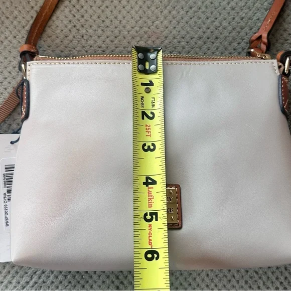 New! Dooney and Bourke Light Blush Pink Wexford Leather Rosie Crossbody Purse - Picture 15 of 16